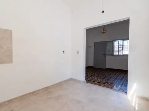Depto Tipo Casa en Venta en Lanus Oeste, USD 35.000