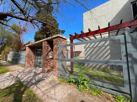 VENTA - CASA PH 3 AMBIENTES EN COMPLEJO CERRADO- ITUZAINGO