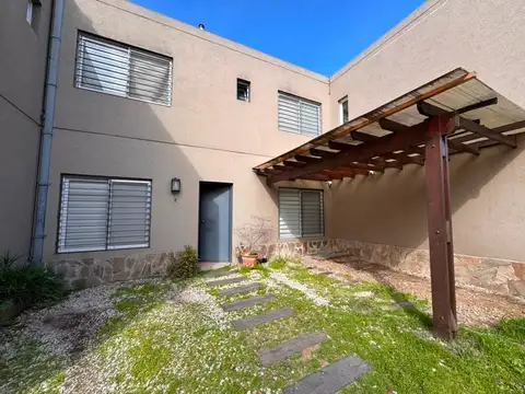 Depto Tipo Casa en Venta de 2 dormitorios
