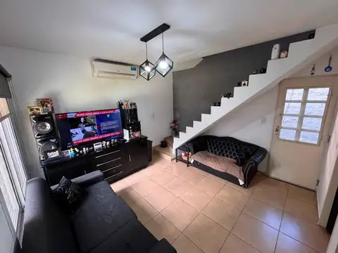 VENTA - CASA PH 3 AMBIENTES EN COMPLEJO CERRADO- ITUZAINGO