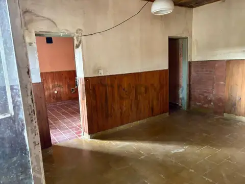 Casa 3 ambientes con 1 baño