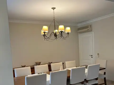 Casa 4 ambientes con 4 baños