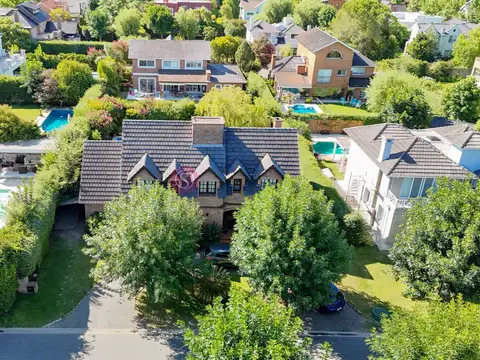 Casa en Venta de 4 dormitorios