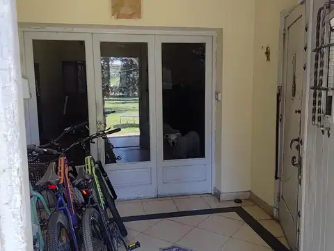 Casa en venta - 5 Dormitorios 1 Baño - San Miguel