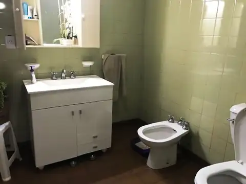 Casa en Venta con 4 cocheras