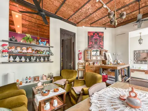Venta Casa de 5 Amb en Lote Propio. V. del Parque
