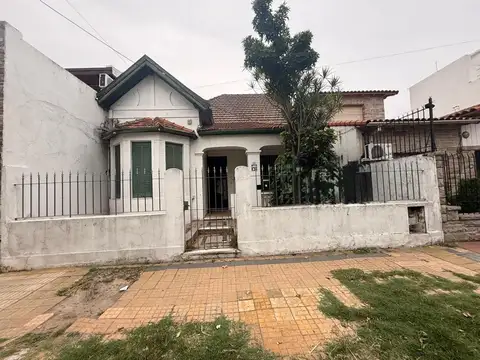 López Y Planes 1070