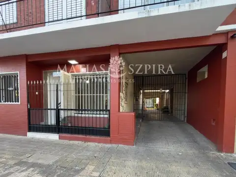 Depto Tipo Casa en Venta en Villa Sarmiento, USD 78.000