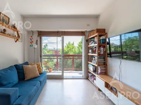 Nicasio Oroño al 900