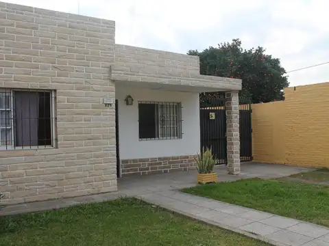 Casa en Venta en Malvinas Argentinas, USD 180.000