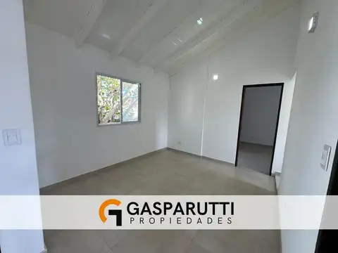 Depto Tipo Casa 2 ambientes con 1 baño
