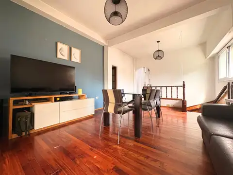 Depto Tipo Casa en Venta de 3 ambientes