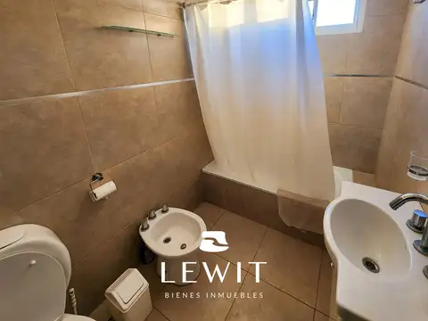 Departamento 4 ambientes con 2 baños