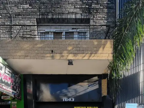 Galpón de 350 m2 Excelente Ubicacion sobre calle Arieta 1642