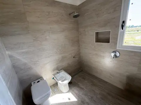 Casa en Venta con 6 cocheras