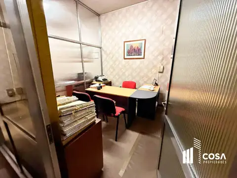 Local en Venta 49 años