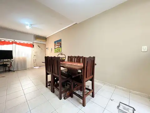Depto Tipo Casa 4 ambientes con 1 baño