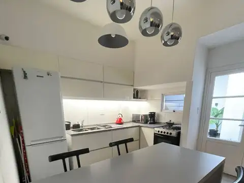 Casa 3 ambientes con 2 baños