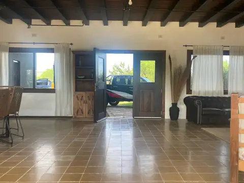 Casa en Venta con 1 cochera