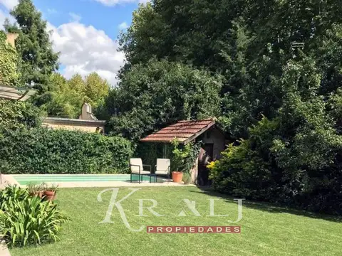 Florentino Ameghino 400
