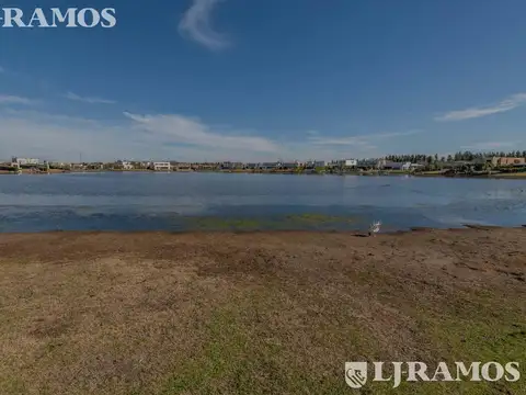 Terreno en Venta de 949,0 m2