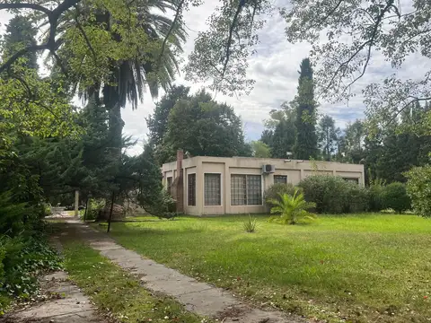 Casa en Venta en Villa Elisa, USD 350.000