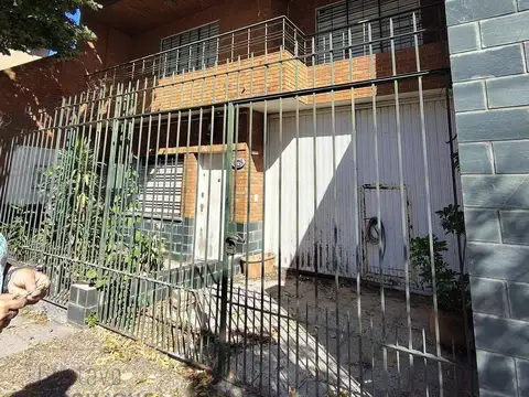 Ventas Casa de 5 ambientes en Lanús Oeste