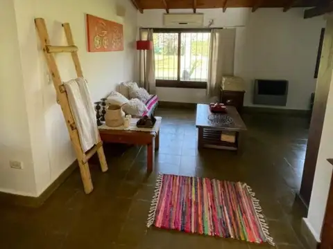 Casa en Venta en Campos De Alvarez, USD 155.000