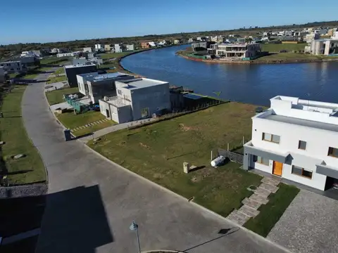 LOTE EN VENTA - VILLALOBOS HUDSON