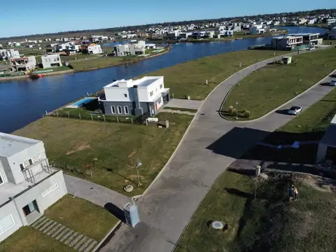 Barrio Villalobos 300