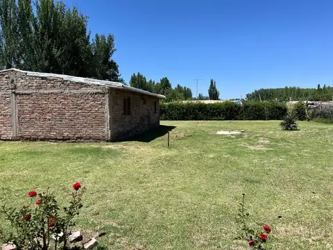 Casa 2 ambientes con 1 baño