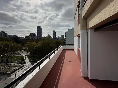 4 AMBIENTES CON COCHERA FIJA A LA CALLE EXCELETE CALIDAD