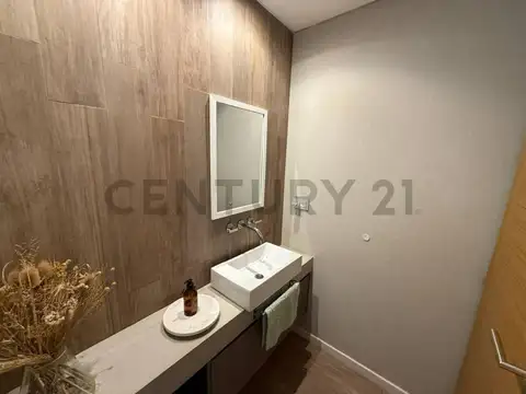PH EN VENTA EN COMPLEJO CERRADO – PARQUE LELOIR