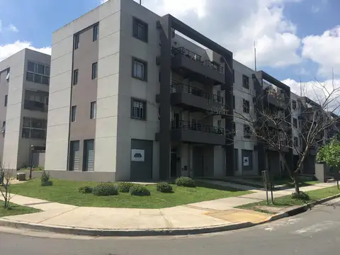 Esquiu y R. Castiglioni