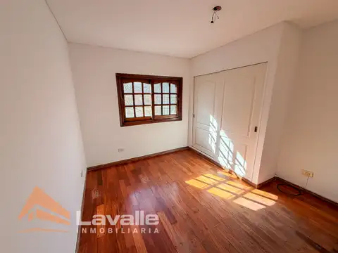 Departamento 3 ambientes en Quilmes con cochera