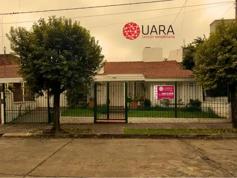 CASA EN VENTA Bº URCA CON POSESIÓN INMEDIATA
