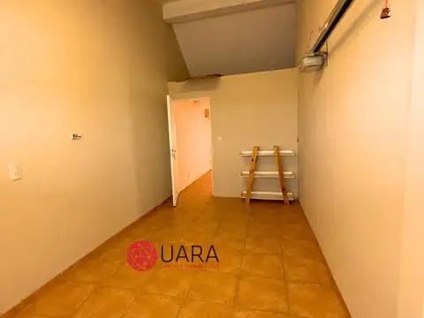 CASA EN VENTA Bº URCA CON POSESIÓN INMEDIATA