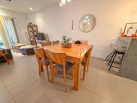 Casa 4 ambientes con 3 baños