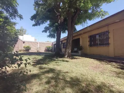 Vendo Casa con Lote