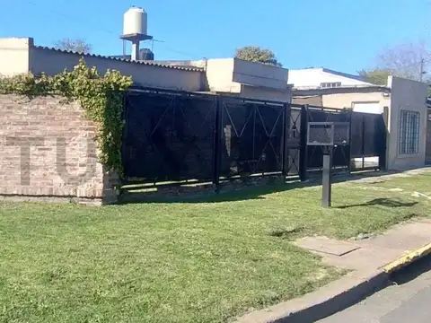 VENTA LOTE CON CASA + DPTO A TERMINAR | ITUZAINGÓ