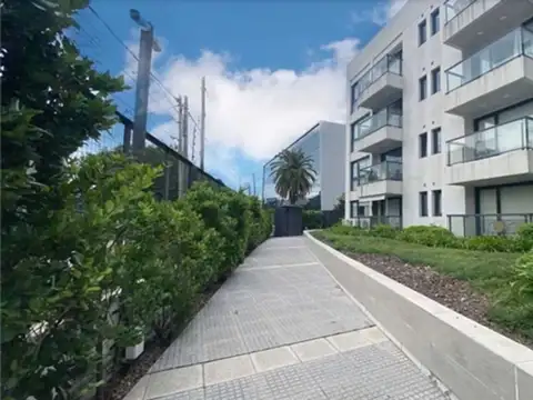 Departamento en Alquiler con 1 cocheras