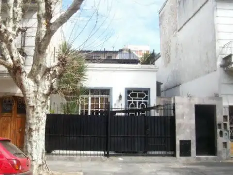 Lote de 8 x 36 Zonificacion USAA  360U$S/m2 de incidencia