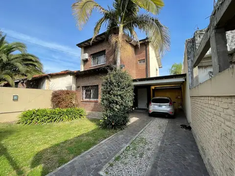 Casa en Venta en Castelar Sur, USD 230.000