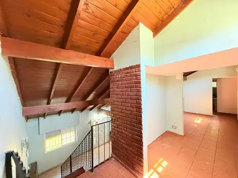 ALQUIER CASA TORTUGUITAS 4 AMBIENTES