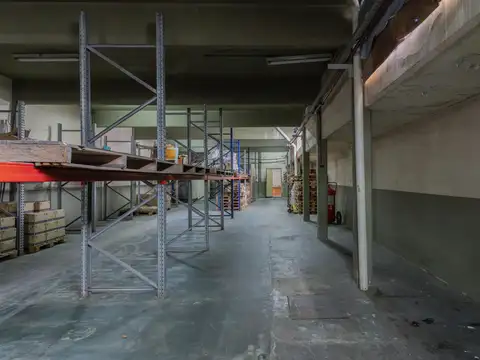 Galpon en Alquiler 40  mts Fondo