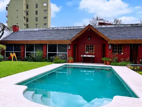 VENTA CASA DUPLEX PILETA QUINCHO JARDIN FLORESTA