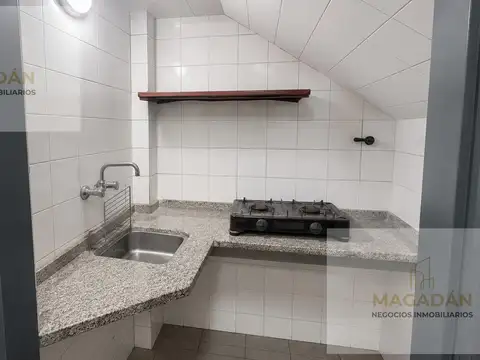 Galpon en Venta 10  mts Fondo