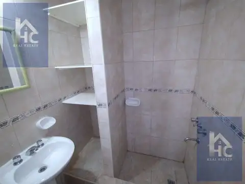 Depto Tipo Casa en Alquiler en Lomas de Zamora, $ 700.000