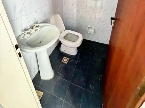 Departamento 5 ambientes con 4 baños