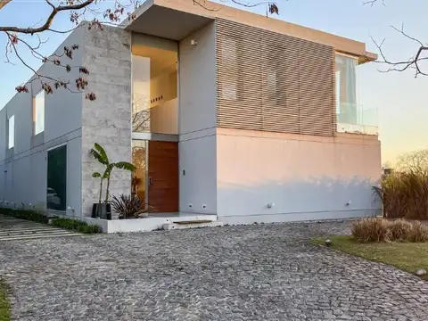 Casa  en Venta en El Golf, Nordelta, Tigre